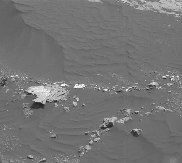Sol 1647: Mast Camera (Mastcam)