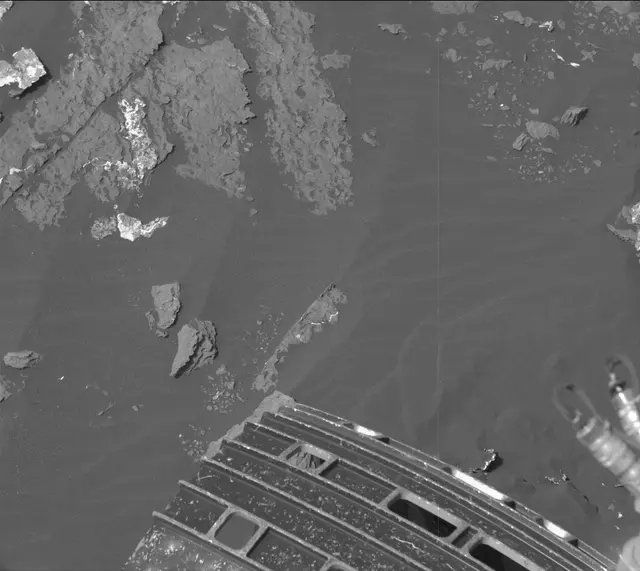 Sol 1647: Mast Camera (Mastcam)