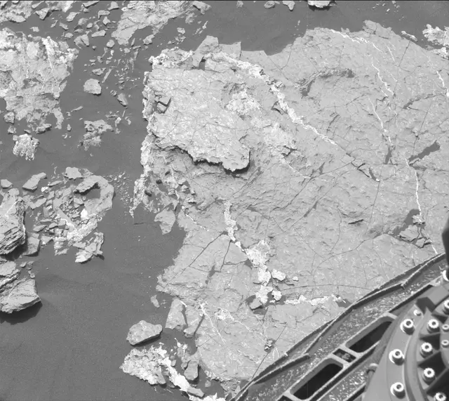 Sol 1647: Mast Camera (Mastcam)