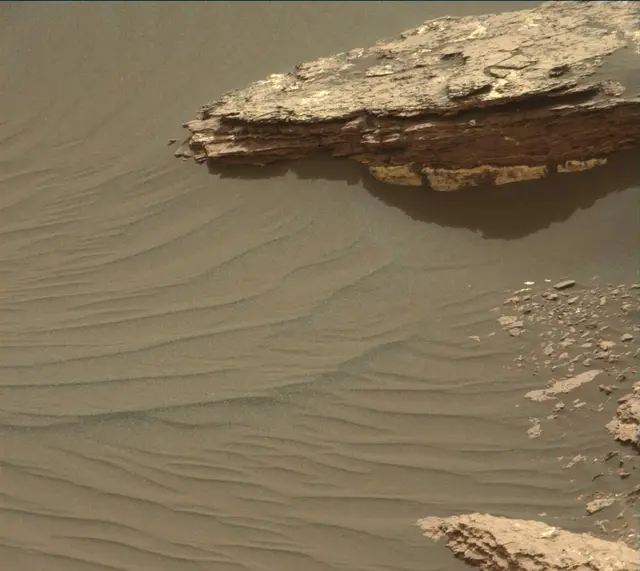 Sol 1647: Mast Camera (Mastcam)