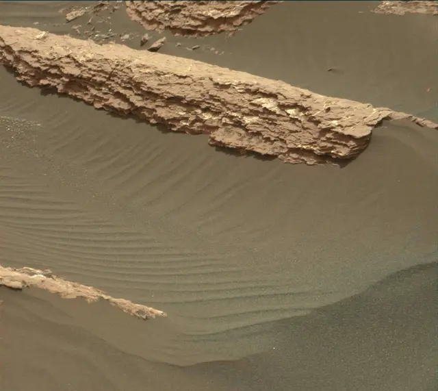 Sol 1647: Mast Camera (Mastcam)