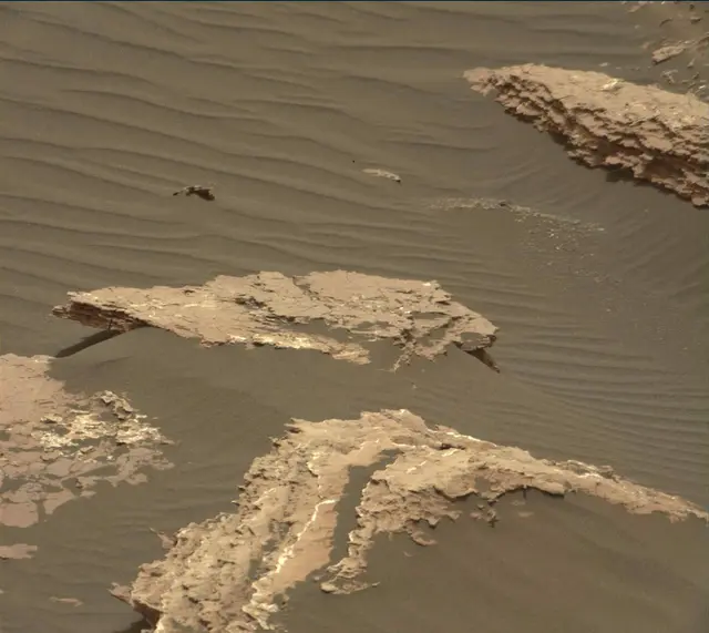 Sol 1647: Mast Camera (Mastcam)