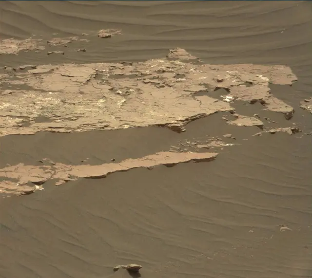 Sol 1647: Mast Camera (Mastcam)