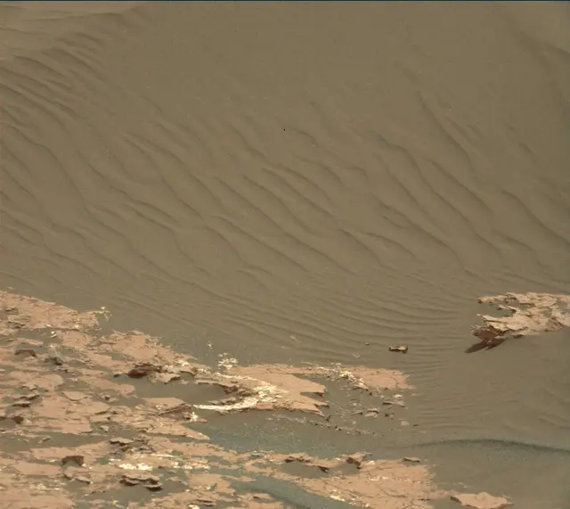 Sol 1647: Mast Camera (Mastcam)