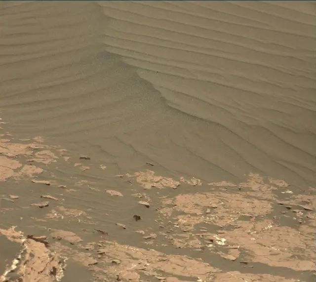 Sol 1647: Mast Camera (Mastcam)
