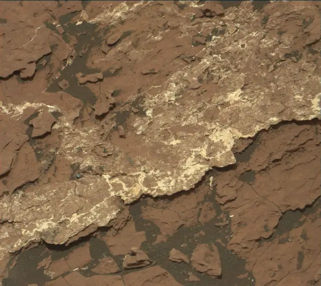 Sol 1647: Mast Camera (Mastcam)