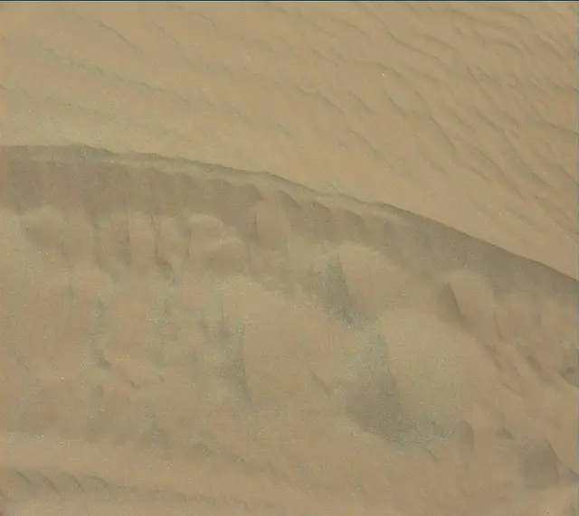 Sol 1652: Mast Camera (Mastcam)