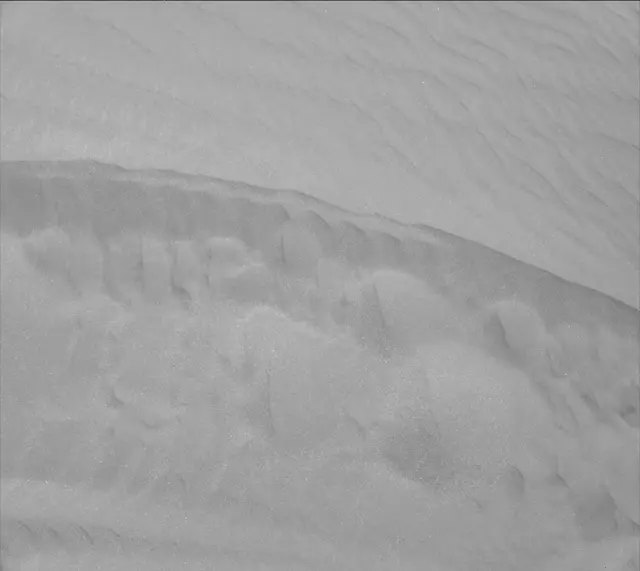 Sol 1652: Mast Camera (Mastcam)
