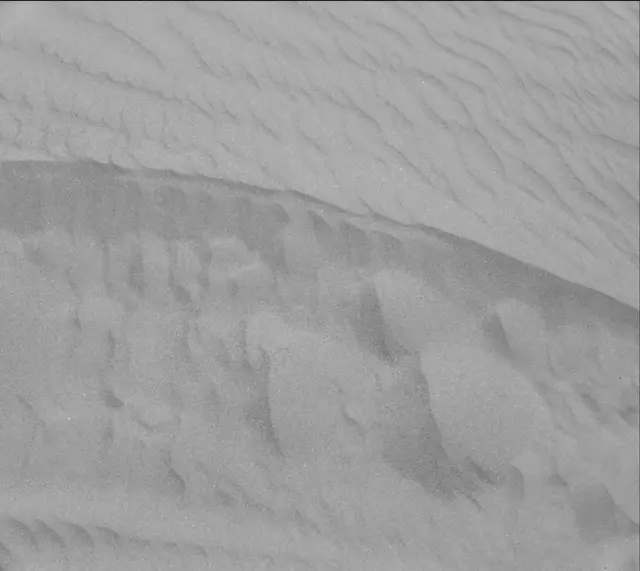 Sol 1652: Mast Camera (Mastcam)