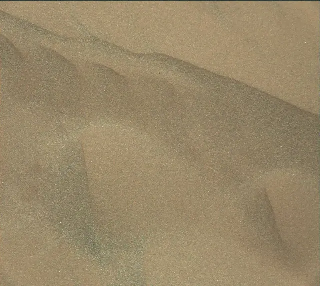 Sol 1652: Mast Camera (Mastcam)