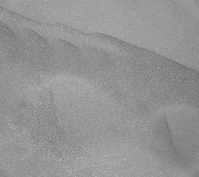 Sol 1652: Mast Camera (Mastcam)