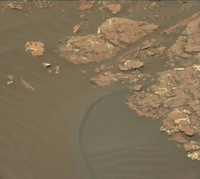 Sol 1657: Mast Camera (Mastcam)