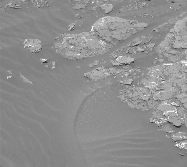 Sol 1657: Mast Camera (Mastcam)
