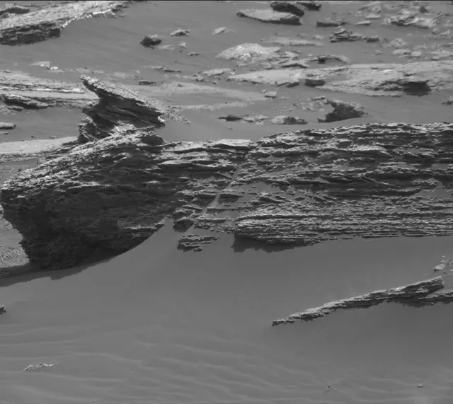 Sol 1661: Mast Camera (Mastcam)