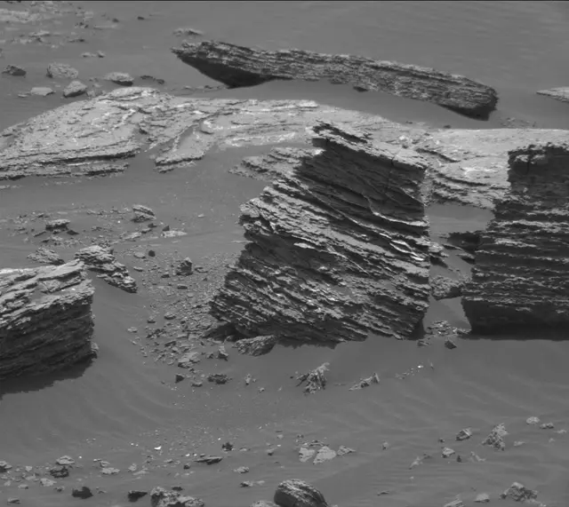 Sol 1661: Mast Camera (Mastcam)