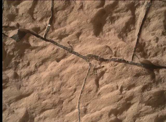 Sol 1661: Mars Hand Lens Imager (MAHLI)