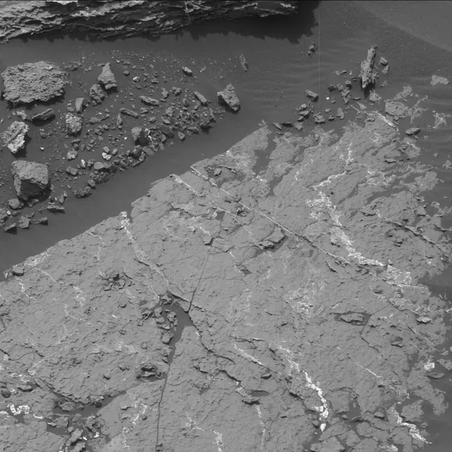 Sol 1664: Mast Camera (Mastcam)