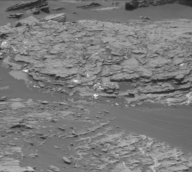 Sol 1664: Mast Camera (Mastcam)