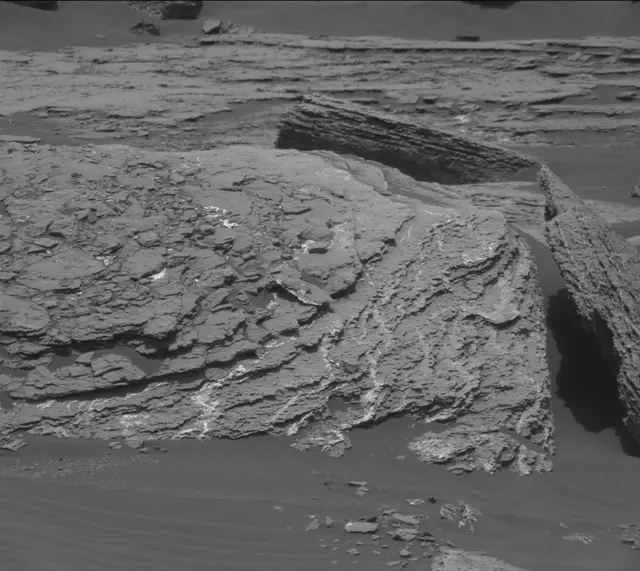 Sol 1666: Mast Camera (Mastcam)