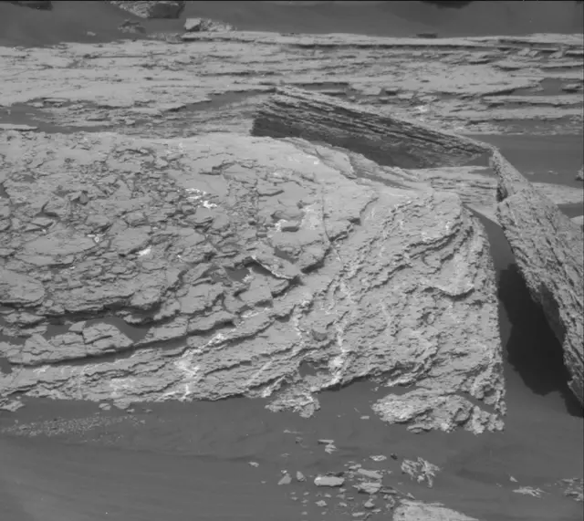 Sol 1666: Mast Camera (Mastcam)