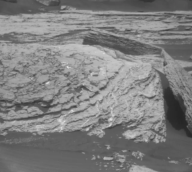 Sol 1666: Mast Camera (Mastcam)