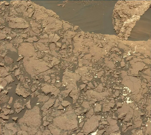 Sol 1668: Mast Camera (Mastcam)