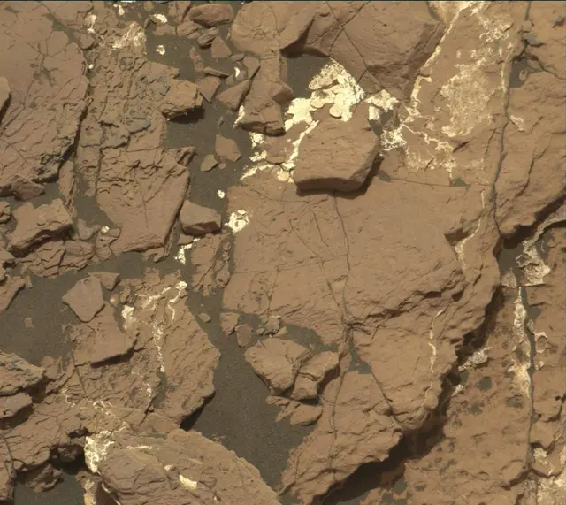 Sol 1668: Mast Camera (Mastcam)