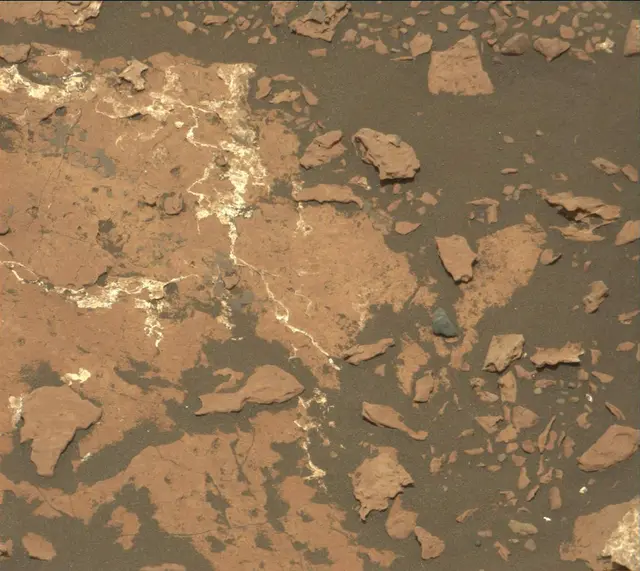 Sol 1668: Mast Camera (Mastcam)