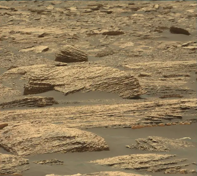 Sol 1668: Mast Camera (Mastcam)