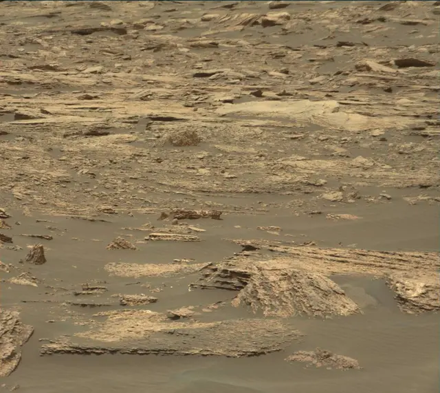 Sol 1668: Mast Camera (Mastcam)