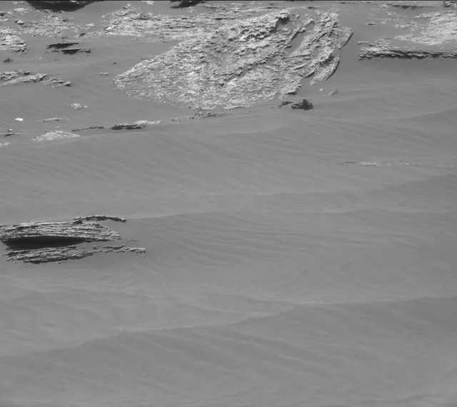 Sol 1668: Mast Camera (Mastcam)