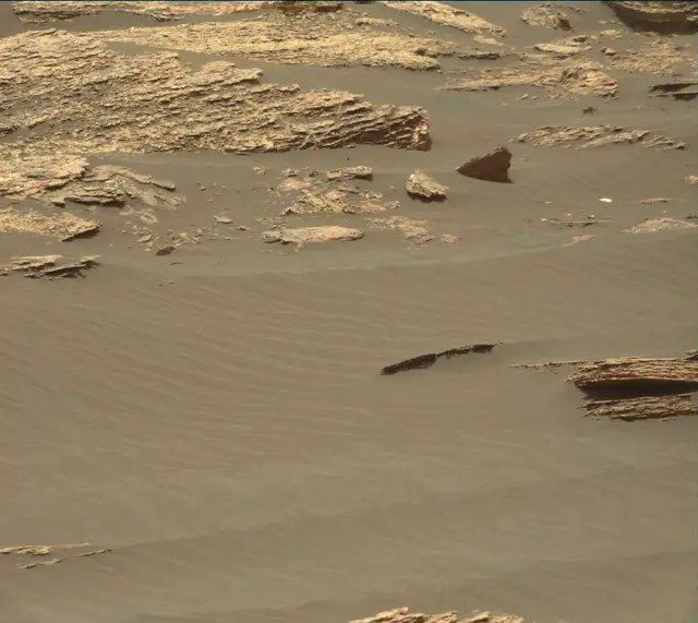 Sol 1668: Mast Camera (Mastcam)
