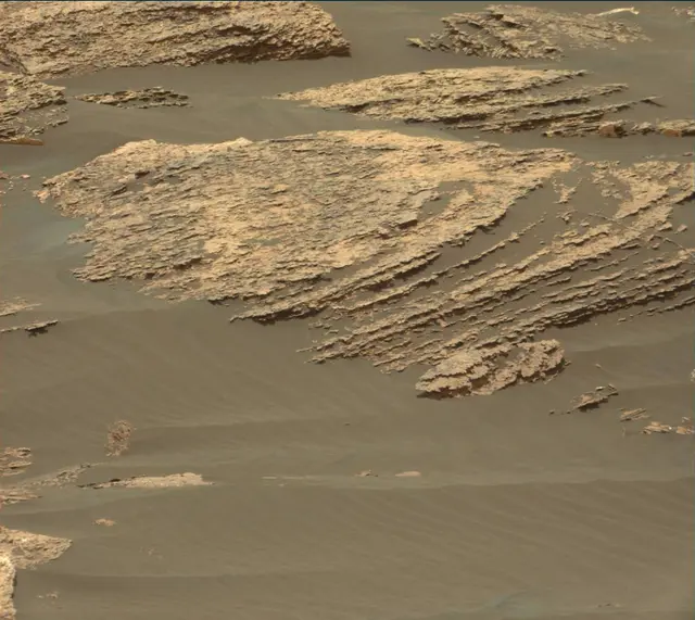 Sol 1668: Mast Camera (Mastcam)