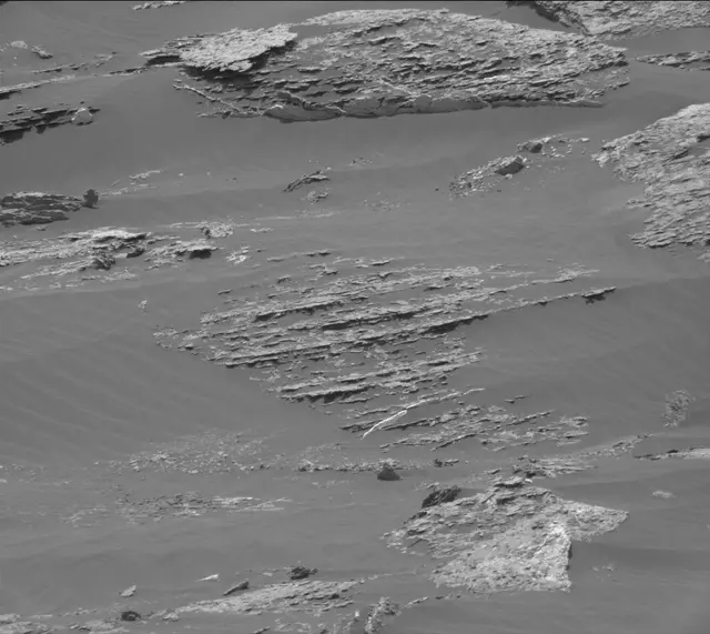 Sol 1668: Mast Camera (Mastcam)