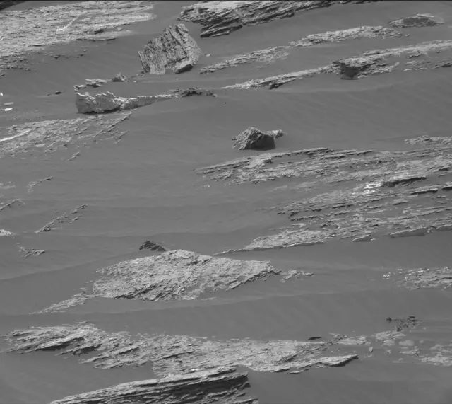 Sol 1668: Mast Camera (Mastcam)