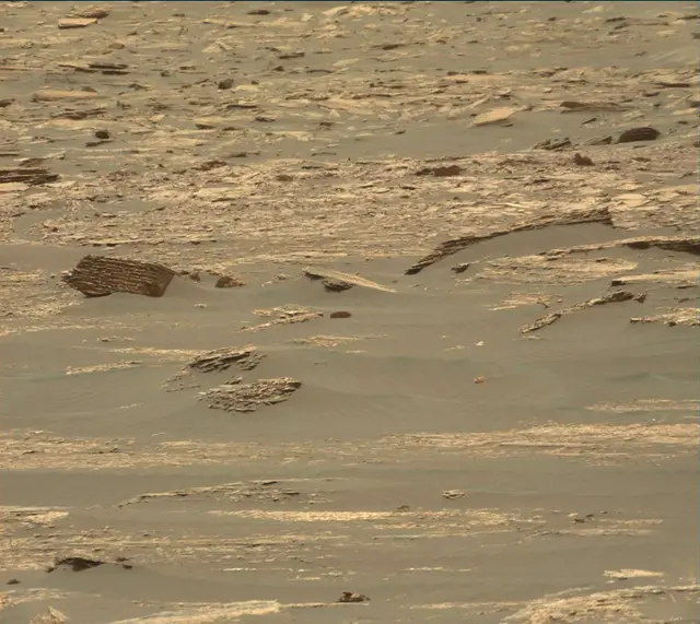 Sol 1668: Mast Camera (Mastcam)