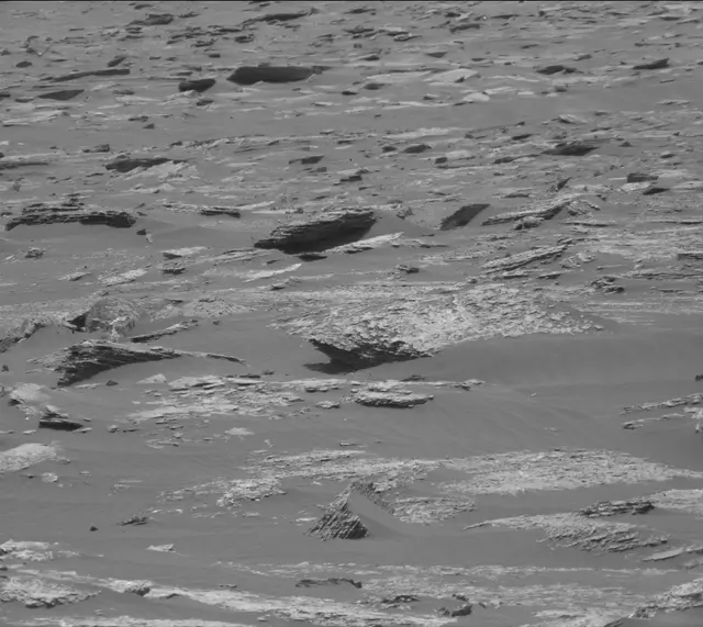 Sol 1668: Mast Camera (Mastcam)
