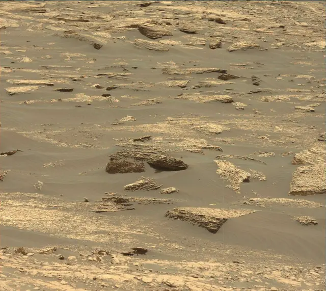 Sol 1669: Mast Camera (Mastcam)