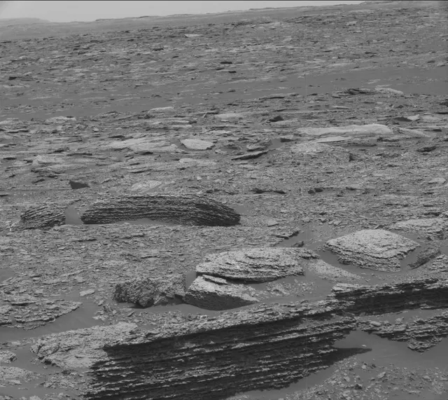 Sol 1669: Mast Camera (Mastcam)