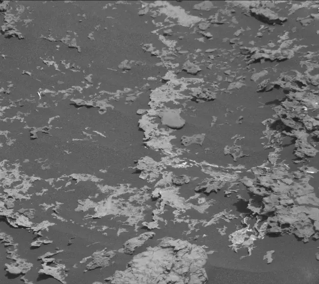 Sol 1671: Mast Camera (Mastcam)