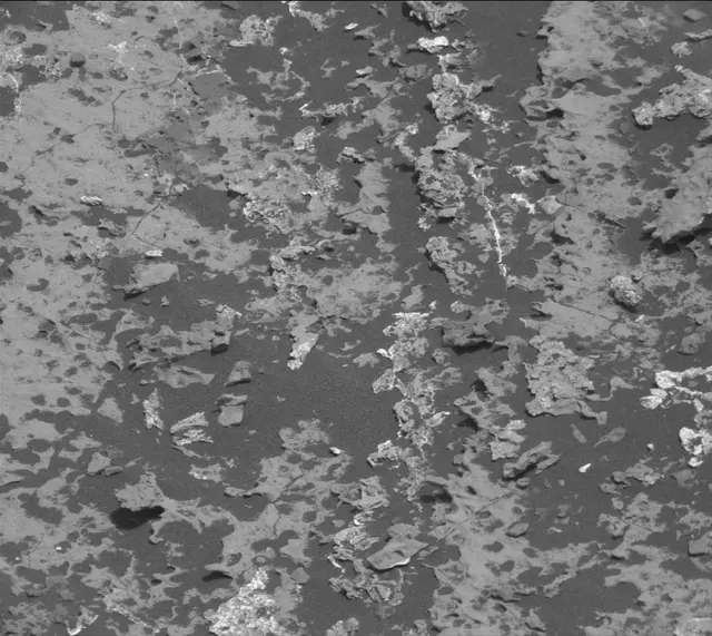 Sol 1671: Mast Camera (Mastcam)