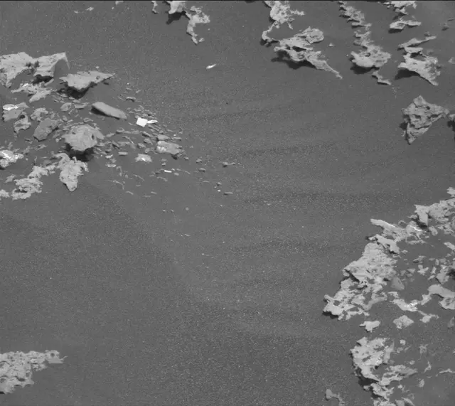 Sol 1671: Mast Camera (Mastcam)