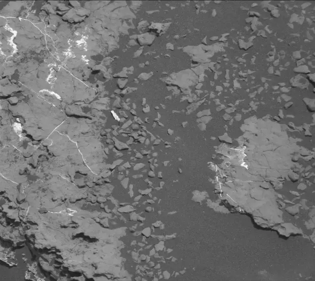 Sol 1671: Mast Camera (Mastcam)