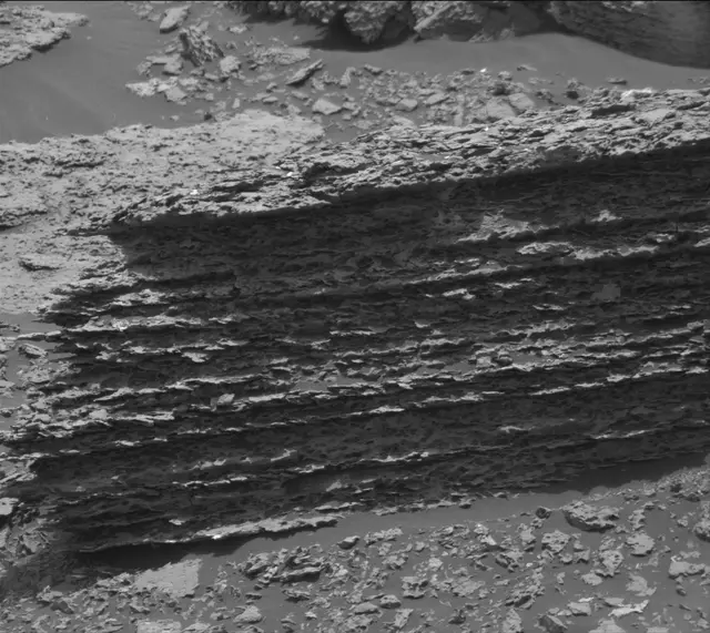 Sol 1671: Mast Camera (Mastcam)