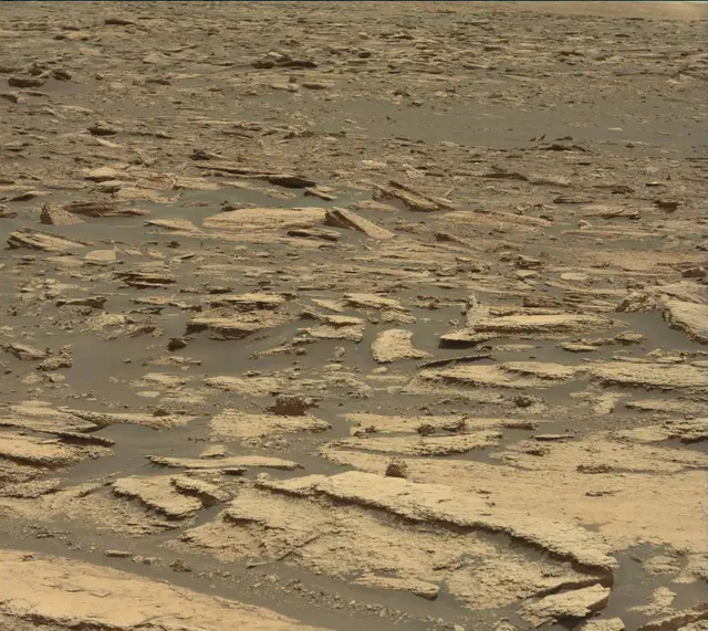Sol 1672: Mast Camera (Mastcam)