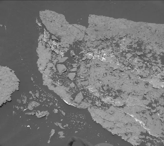 Sol 1673: Mast Camera (Mastcam)