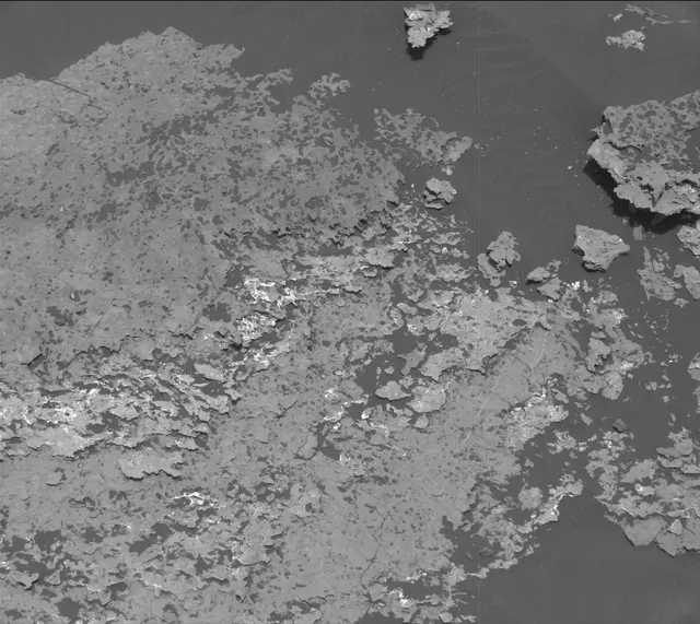 Sol 1673: Mast Camera (Mastcam)