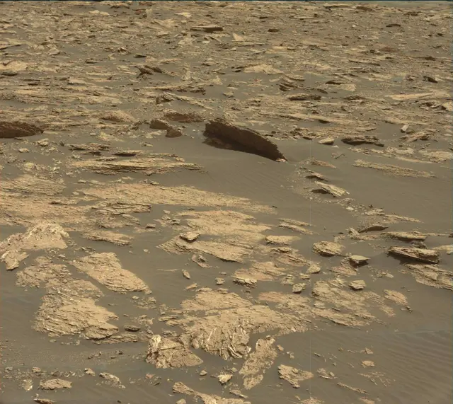 Sol 1673: Mast Camera (Mastcam)