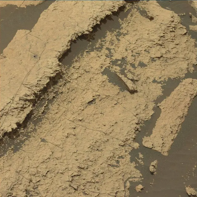Sol 1673: Mast Camera (Mastcam)
