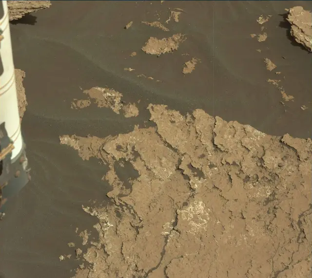 Sol 1673: Mast Camera (Mastcam)